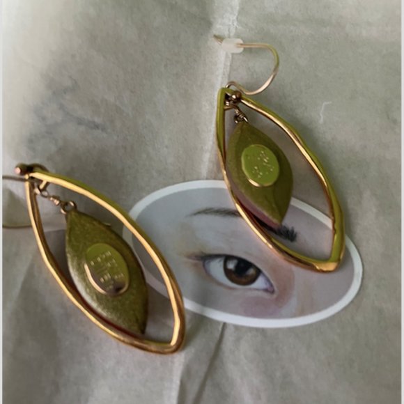 Alexis Bittar | Lucite Drop Earrings - Picture 7 of 8